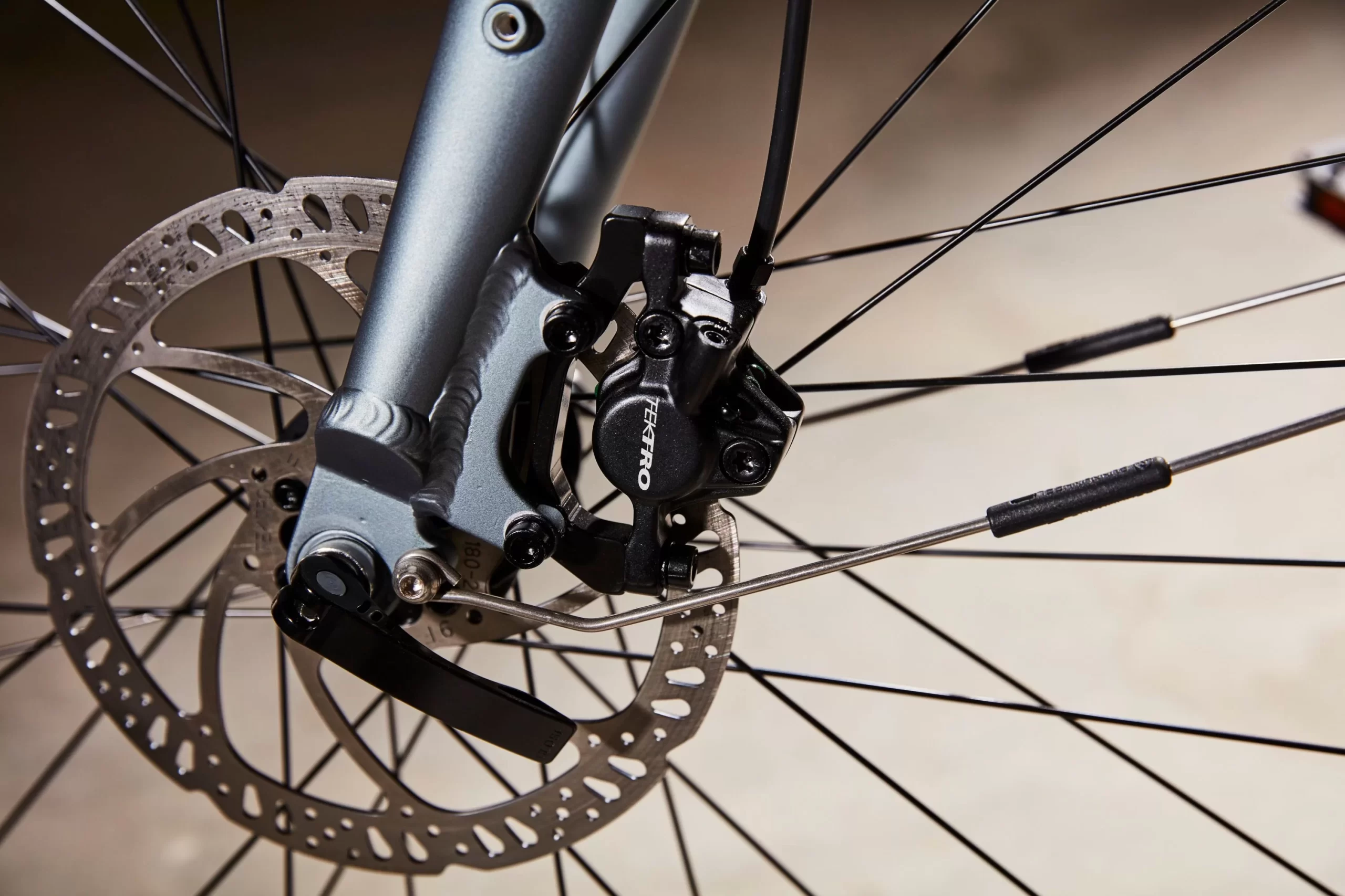 We ordered a batch of bikes and a full set of accessories for our retail store. The packaging was secure, the shipment arrived on time, and our customers love the design and build quality. Definitely a trustworthy partner for long-term cooperation.